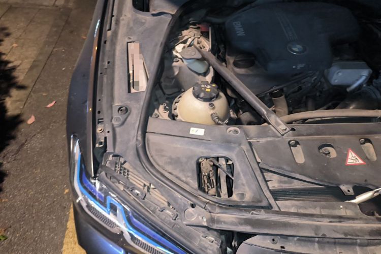 Used BMW 5 Series 2014 525Li Leading Model Engine Bay Right