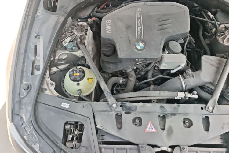 Used BMW 5 Series 2014 520Li Elegant Model Engine Bay Right
