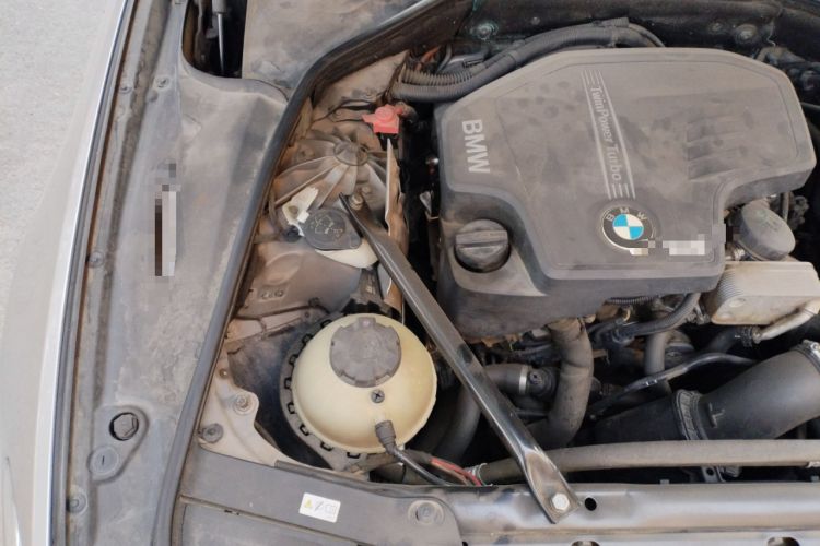 Used BMW 5 Series 2014 520i Touring Edition Engine Bay Right