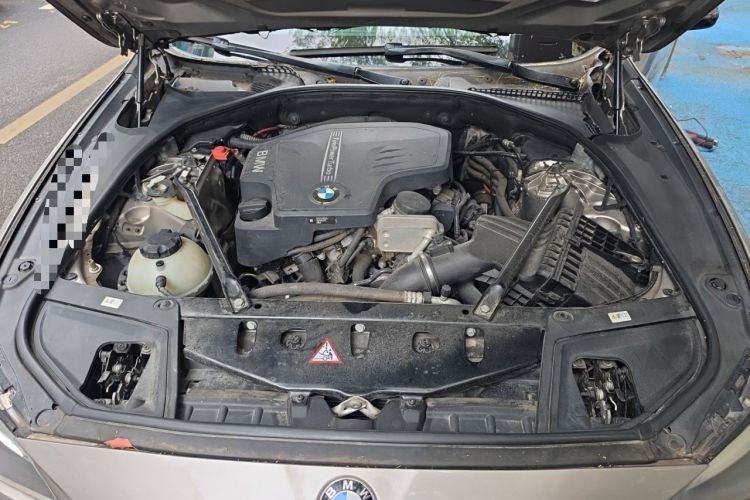 Used BMW 5 Series 2014 525Li Luxury Design Package Engine Bay