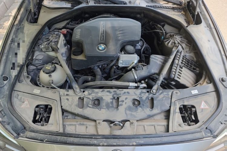 Used BMW 5 Series 2014 520i Elegant Edition Engine Bay