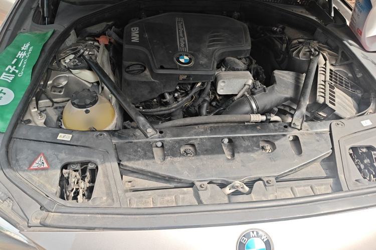 Used BMW 5 Series 2014 520Li Elegant Model Engine Bay