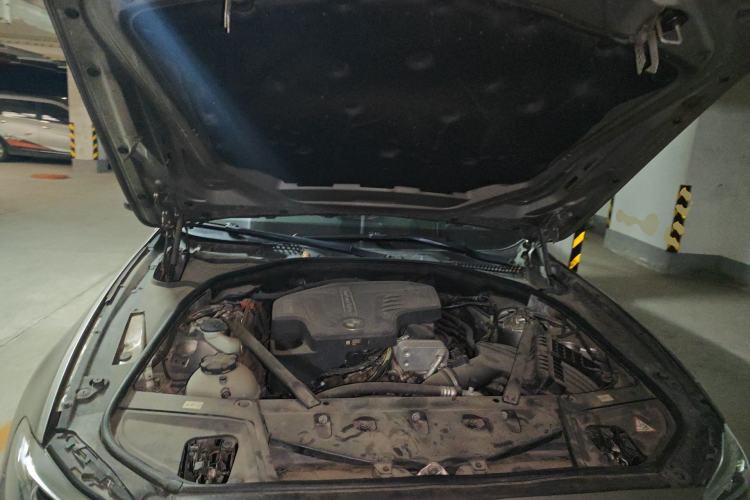 Used BMW 5 Series 2014 525Li Luxury Design Package Engine Bay