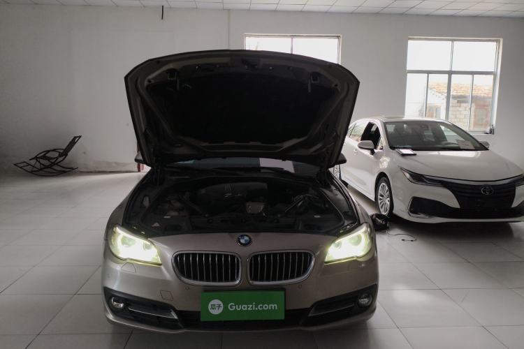 Used BMW 5 Series 2014 520i Elegant Edition Engine Bay