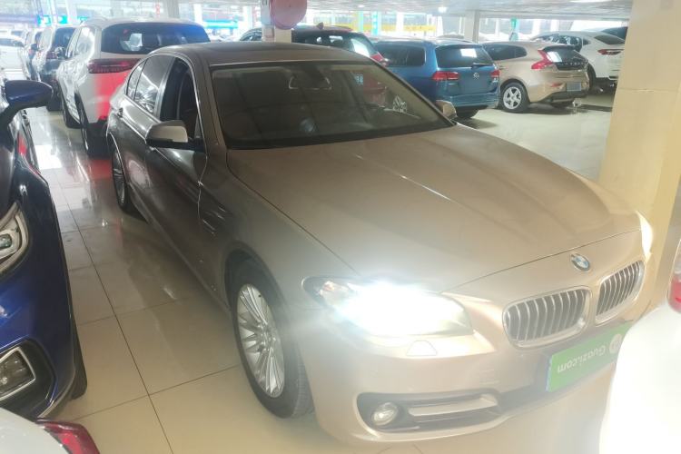 Used BMW 5 Series 2014 525Li Leading Model Exterior 1