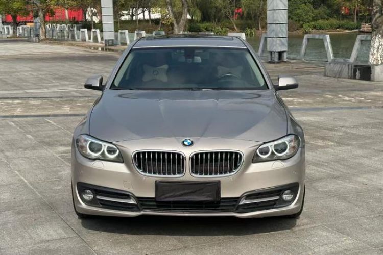 Used BMW 5 Series 2014 520i Elegant Edition Exterior 10