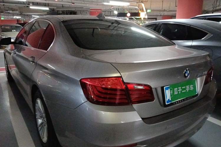 Used BMW 5 Series 2014 525Li Leading Model Exterior 3