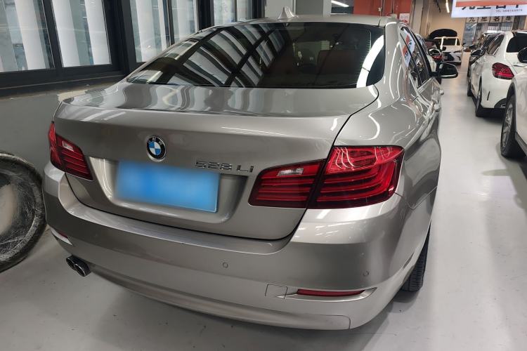 Used BMW 5 Series 2014 528Li Leading Model Exterior 5