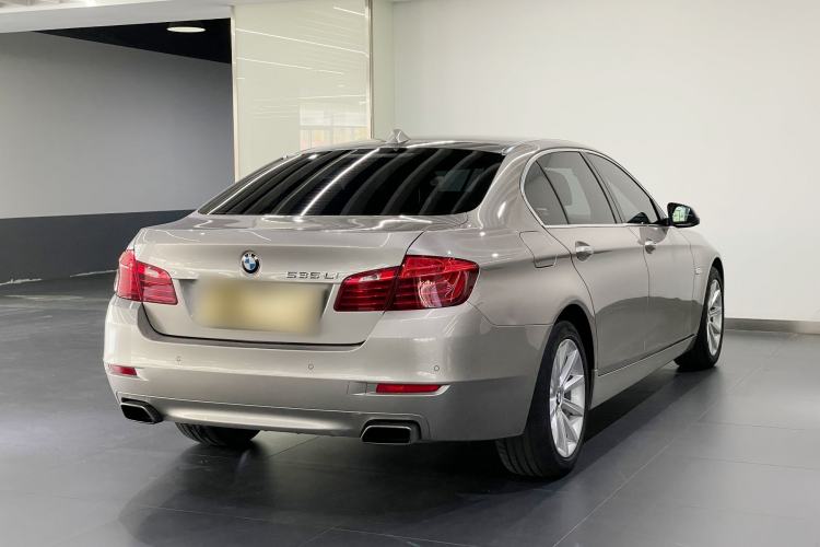 Used BMW 5 Series 2014 535Li Leading Model Exterior 5