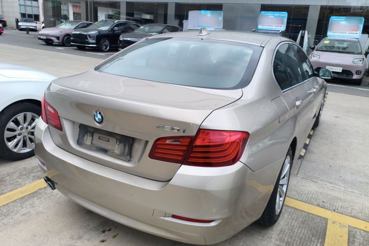 Used BMW 5 Series 2014 520i Elegant Edition Exterior 5