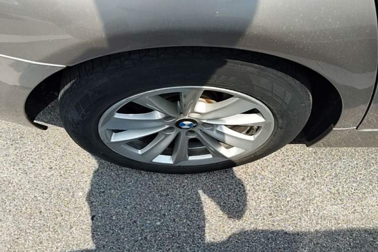 Used BMW 5 Series 2014 520Li Elegant Model Exterior 5
