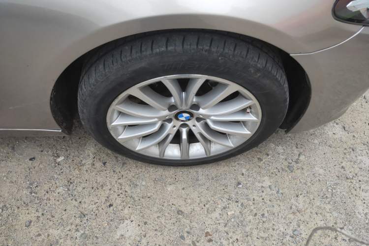 Used BMW 5 Series 2014 525Li Luxury Design Package Exterior 7