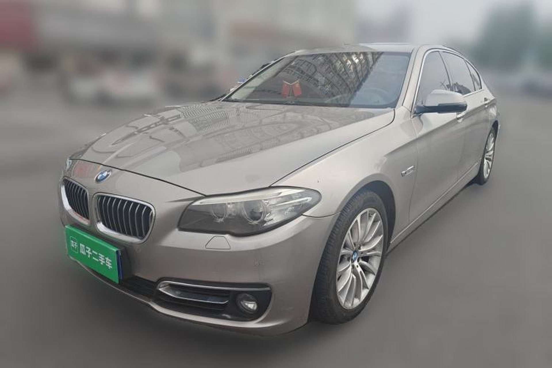 Used BMW 5 Series 2014 525Li Luxury Design Package Front Left 45 Deg