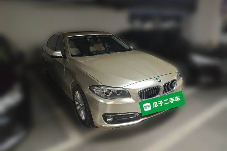 Used BMW 5 Series 2014 525Li Luxury Design Package Front Right 45 Deg