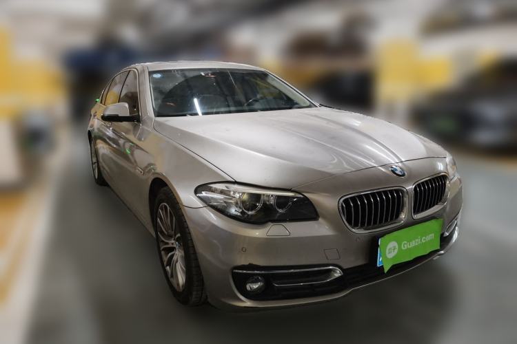 Used BMW 5 Series 2014 525Li Luxury Design Package Front Right 45 Deg