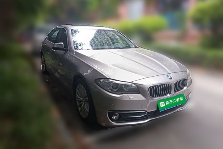 Used BMW 5 Series 2014 525Li Luxury Design Package Front Right 45 Deg