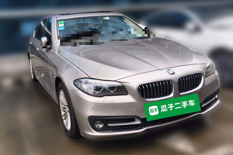 Used BMW 5 Series 2014 525Li Leading Model Front Right 45 Deg