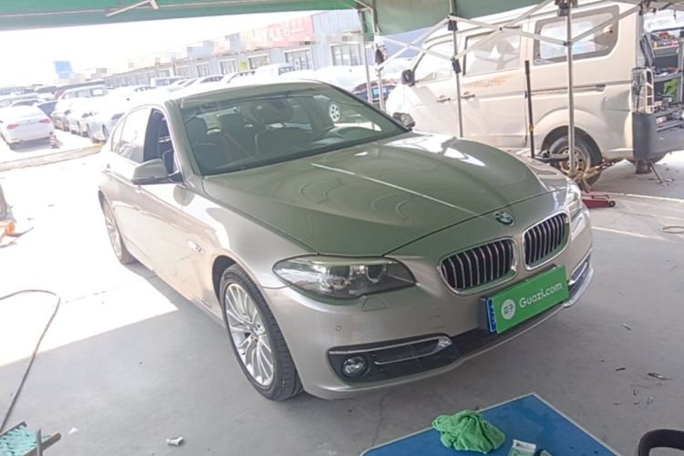Used BMW 5 Series 2014 525Li Luxury Design Package Front Right 45 Deg