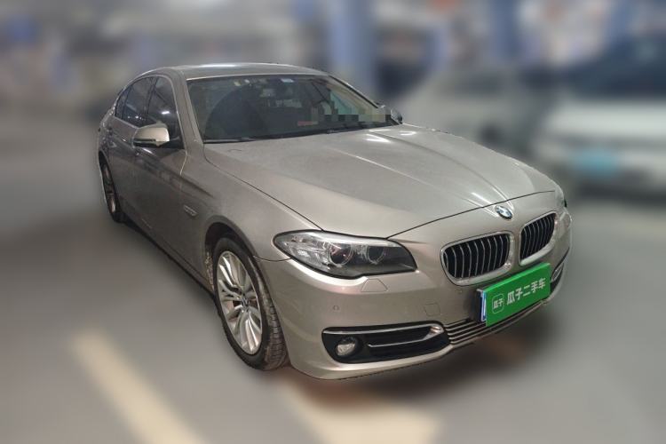 Used BMW 5 Series 2014 525Li Luxury Design Package Front Right 45 Deg