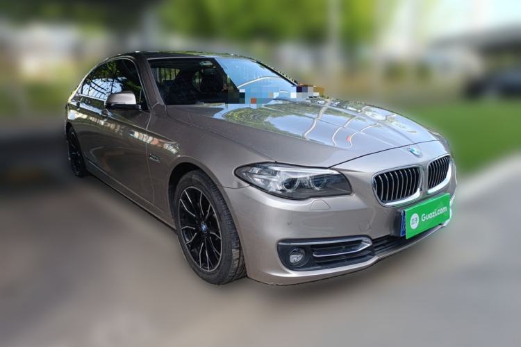 Used BMW 5 Series 2014 525Li Luxury Design Package Front Right 45 Deg