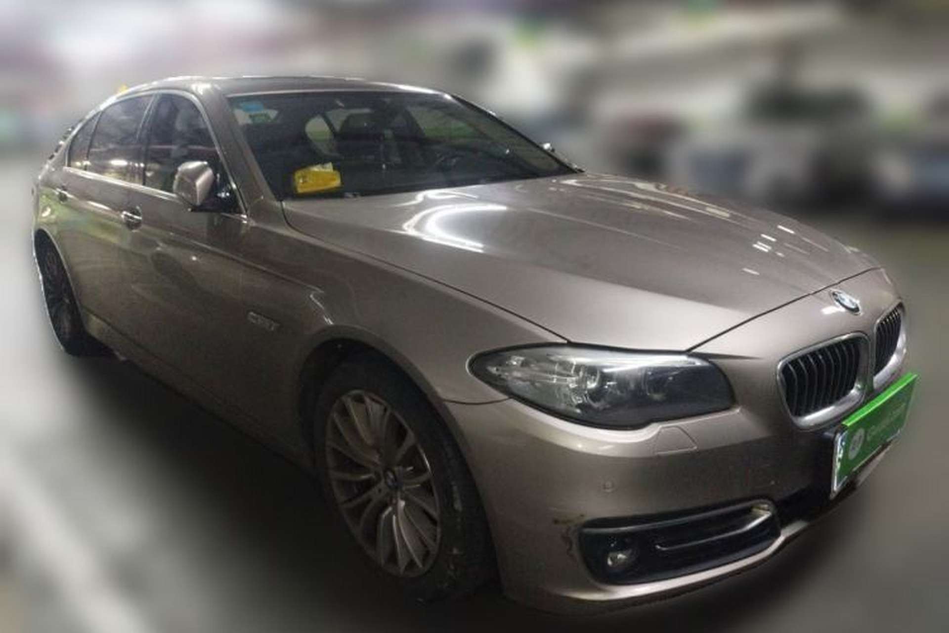 Used BMW 5 Series 2014 525Li Luxury Design Package Front Right 45 Deg