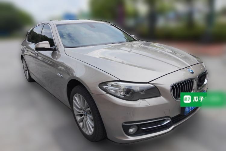 Used BMW 5 Series 2014 525Li Luxury Design Package Front Right 45 Deg