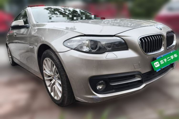 Used BMW 5 Series 2014 520Li Elegant Model Front Right 45 Deg
