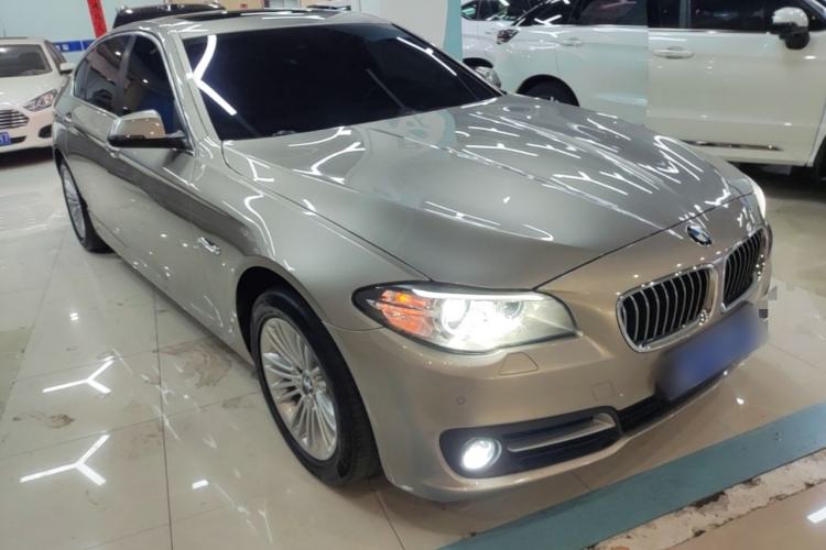 Used BMW 5 Series 2014 525Li Leading Model Front Right 45 Deg