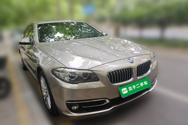 Used BMW 5 Series 2014 535i Design Package Model Front Right 45 Deg