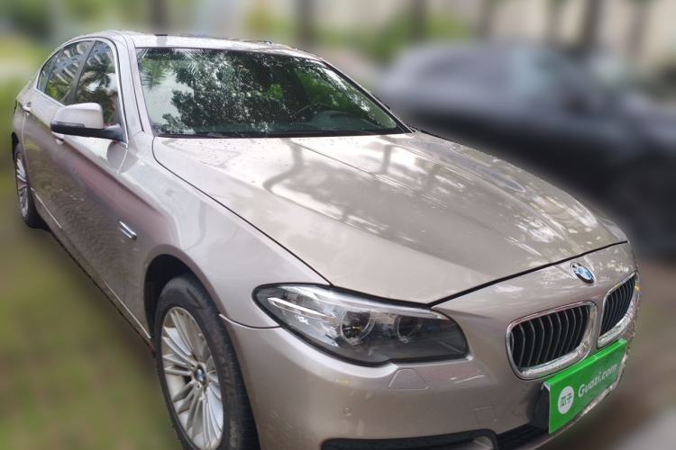 Used BMW 5 Series 2014 525Li Leading Model Front Right 45 Deg