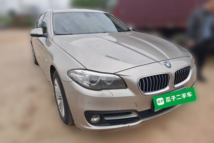 Used BMW 5 Series 2014 525Li Leading Model Front Right 45 Deg