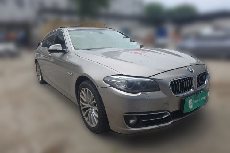 Used BMW 5 Series 2014 525Li Luxury Design Package Front Right 45 Deg