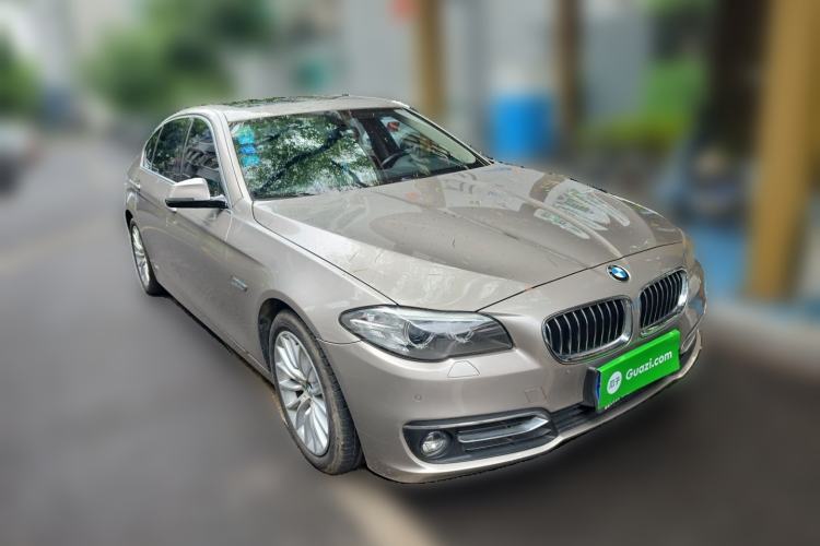 Used BMW 5 Series 2014 525Li Luxury Design Package Front Right 45 Deg