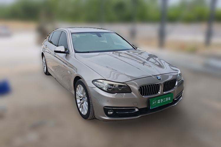 Used BMW 5 Series 2014 525Li Luxury Design Package Front Right 45 Deg