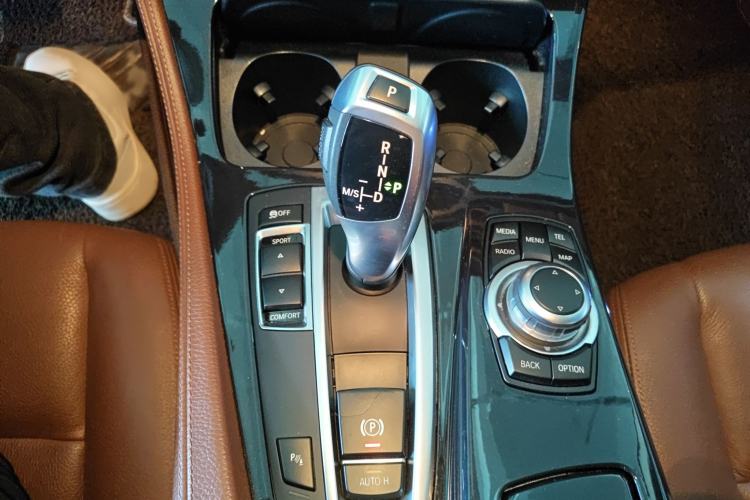 Used BMW 5 Series 2014 520Li Elegant Model Gear Lever