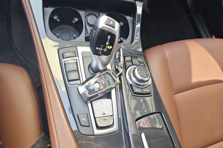 Used BMW 5 Series 2014 520Li Elegant Model Gear Lever