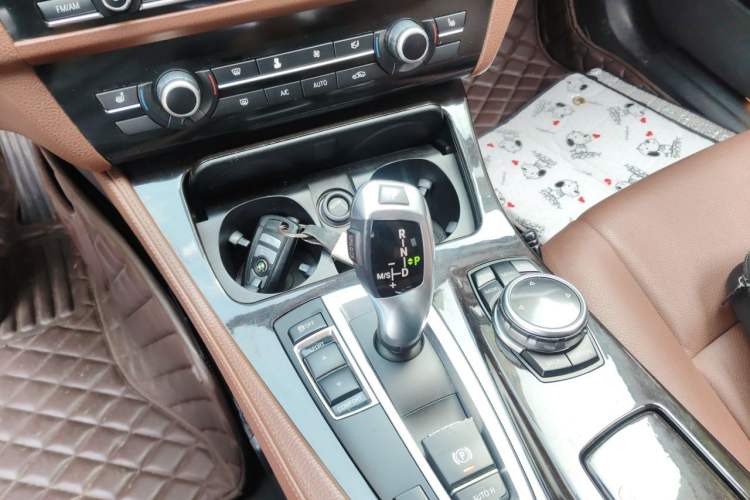 Used BMW 5 Series 2014 528Li Leading Model Gear Lever
