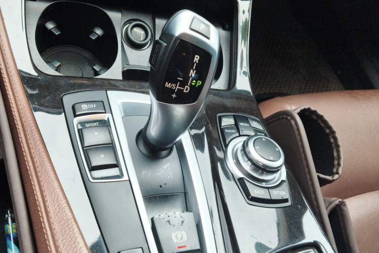 Used BMW 5 Series 2014 525Li Leading Model Gear Lever
