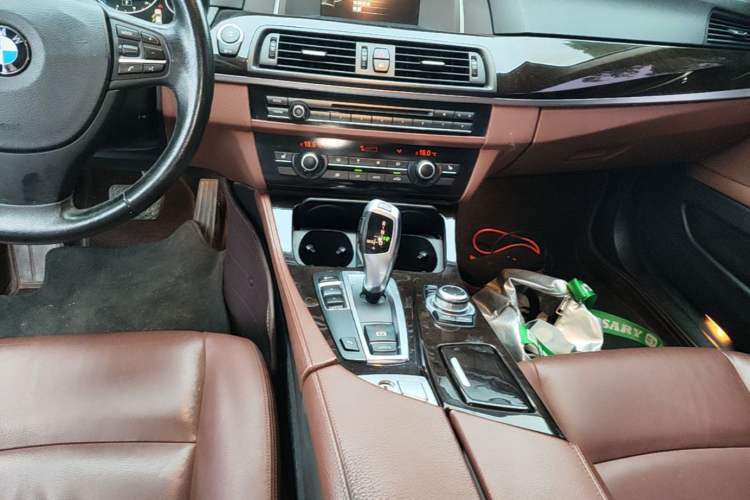 Used BMW 5 Series 2014 525Li Leading Model Gear Lever