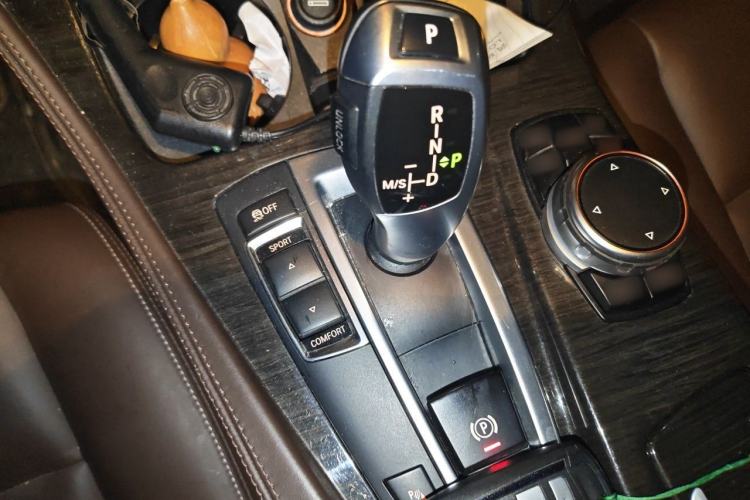Used BMW 5 Series 2014 525Li Luxury Design Package Gear Lever