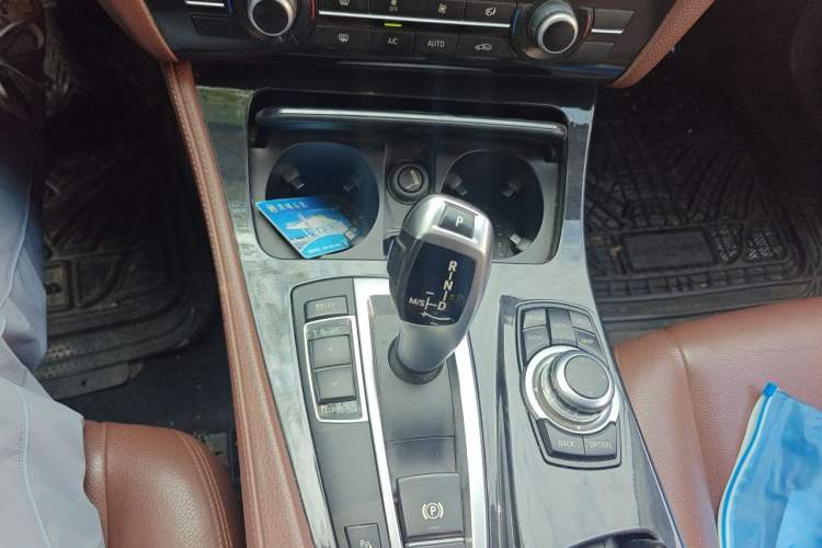 Used BMW 5 Series 2014 520Li Elegant Model Gear Lever