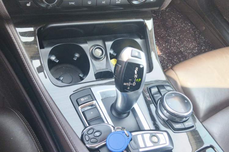 Used BMW 5 Series 2014 528Li xDrive Luxury Design Package Gear Lever