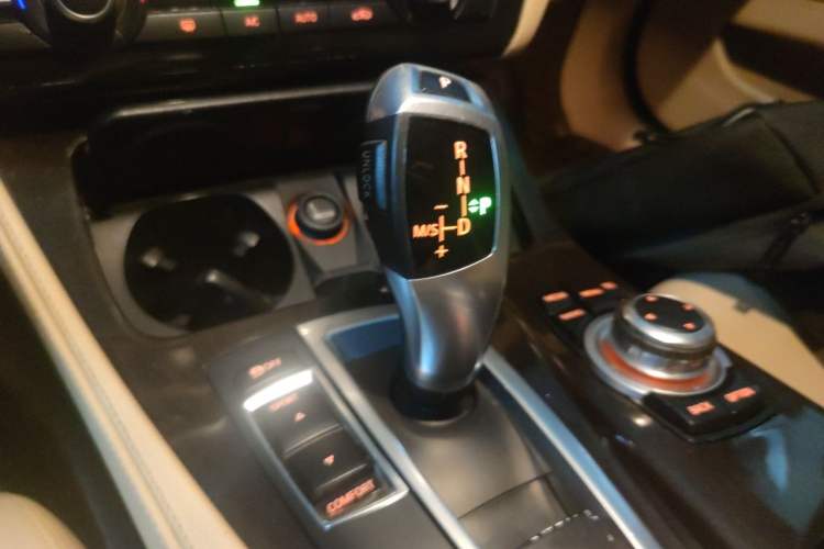 Used BMW 5 Series 2014 525Li Leading Model Gear Lever