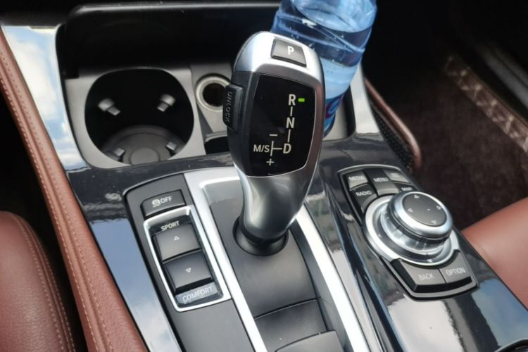 Used BMW 5 Series 2014 520Li Elegant Model Gear Lever
