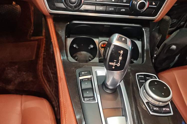 Used BMW 5 Series 2014 525Li Leading Model Gear Lever