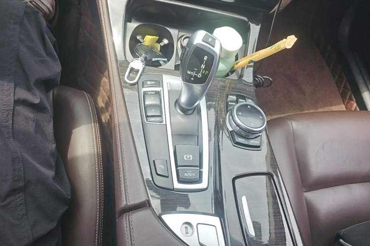 Used BMW 5 Series 2014 525Li Luxury Design Package Gear Lever