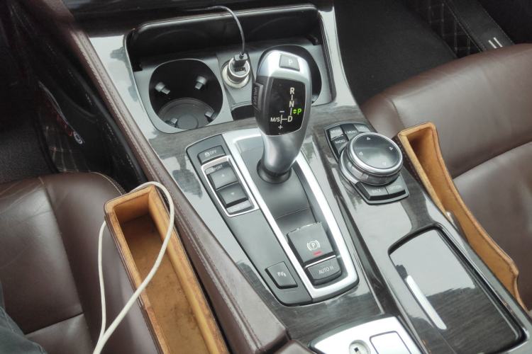 Used BMW 5 Series 2014 525Li Luxury Design Package Gear Lever