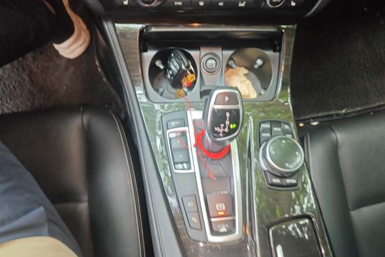Used BMW 5 Series 2014 535i Design Package Model Gear Lever