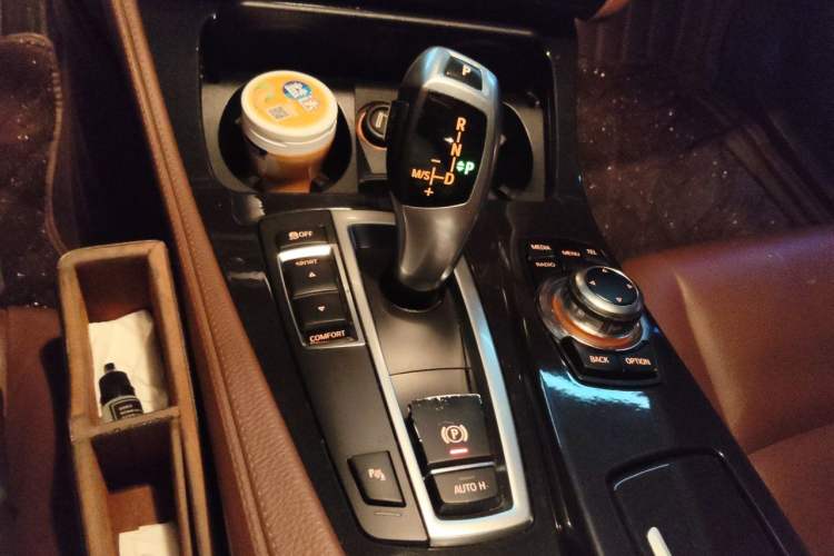 Used BMW 5 Series 2014 520Li Elegant Model Gear Lever