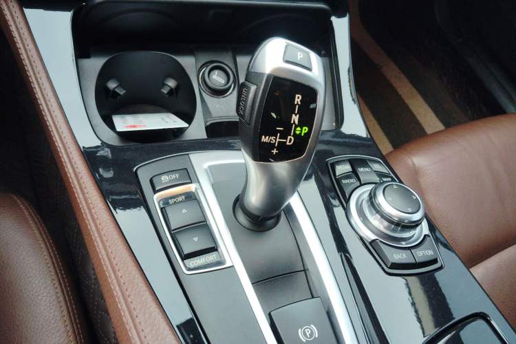 Used BMW 5 Series 2014 520Li Elegant Model Gear Lever